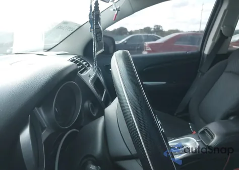 2013 Dodge Journey Sxt z USA, uszkodzony, nr VIN 3C4PDCBG2DT619299